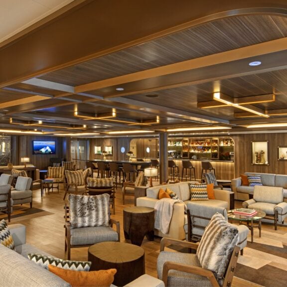 Seabourn Venture - Expedition Lounge 2