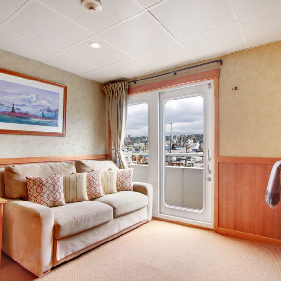 Safari Explorer Comm Suite A1